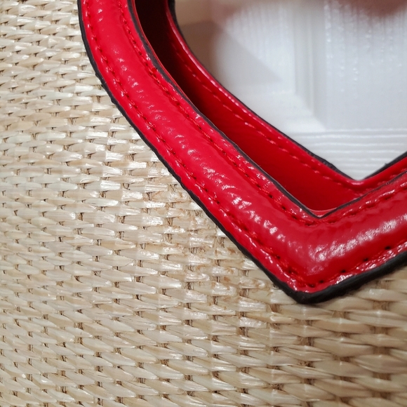 XOXO woven clutch bag natural bright red heart handle handbag imitation straw - Picture 13 of 15